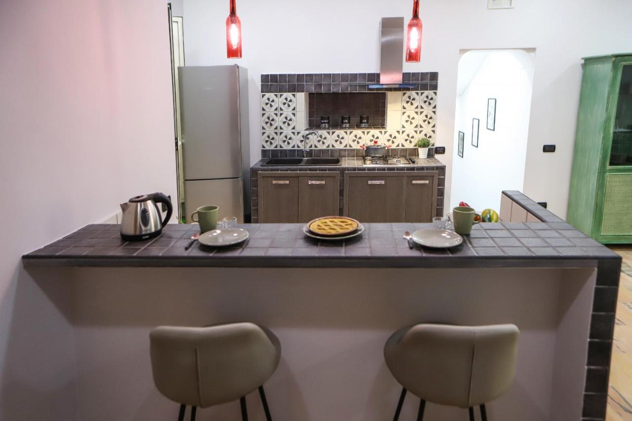 Modern Apartment At Piazza Del Gesu' By Wonderful Italy Naples Extérieur photo